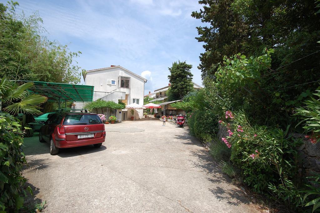 Fisher King Apartments Кърк Екстериор снимка